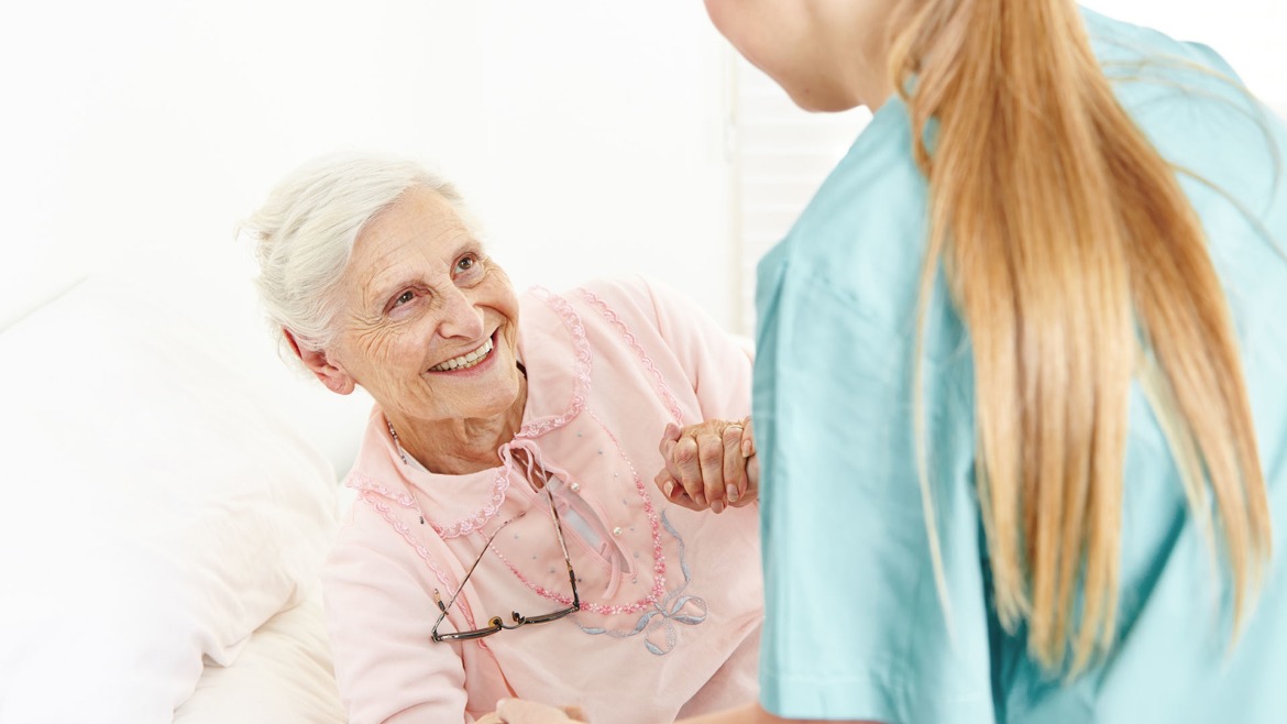 Is it time to provide In-home health care for my elderly loved one in Boca Raton?